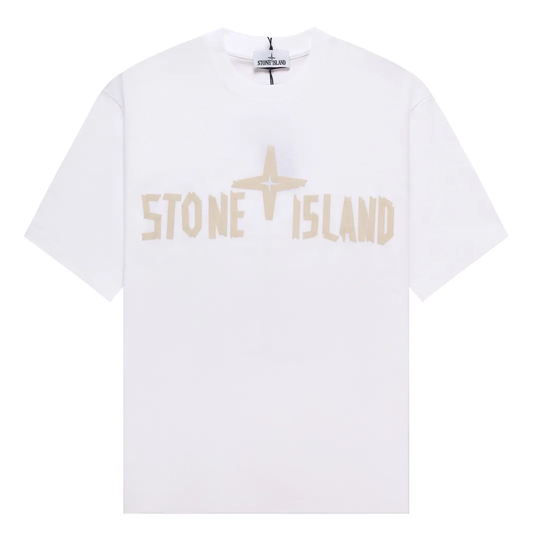 W688#P110💰 2025🆕 Stone lsland/Stone Island Tape Compass limited edition logo printed short-sleeved T-shirt ⚠️[Original creation, high control of details] - Made of 260 grams of combed cotton double yarn, soft and comfortable to the touch, sweat-absorbent and breathable. - Simple basic and versatile style, original quality, the first choice for couples. - Made in a large factory, four needles and five threads on the shoulder, neat routing, high quality workmanship. -Same style for men and women, very versatile, one piece for everyone, details are clearly visible. Color: Black White Size: M L